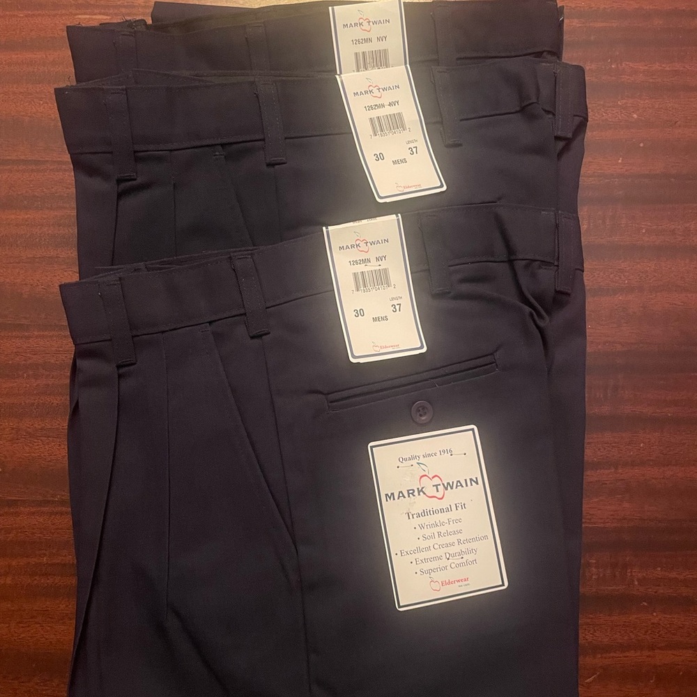 Mark Twain Traditional Fit. 30x37. 3 pair, all new with tags. Color: Navy